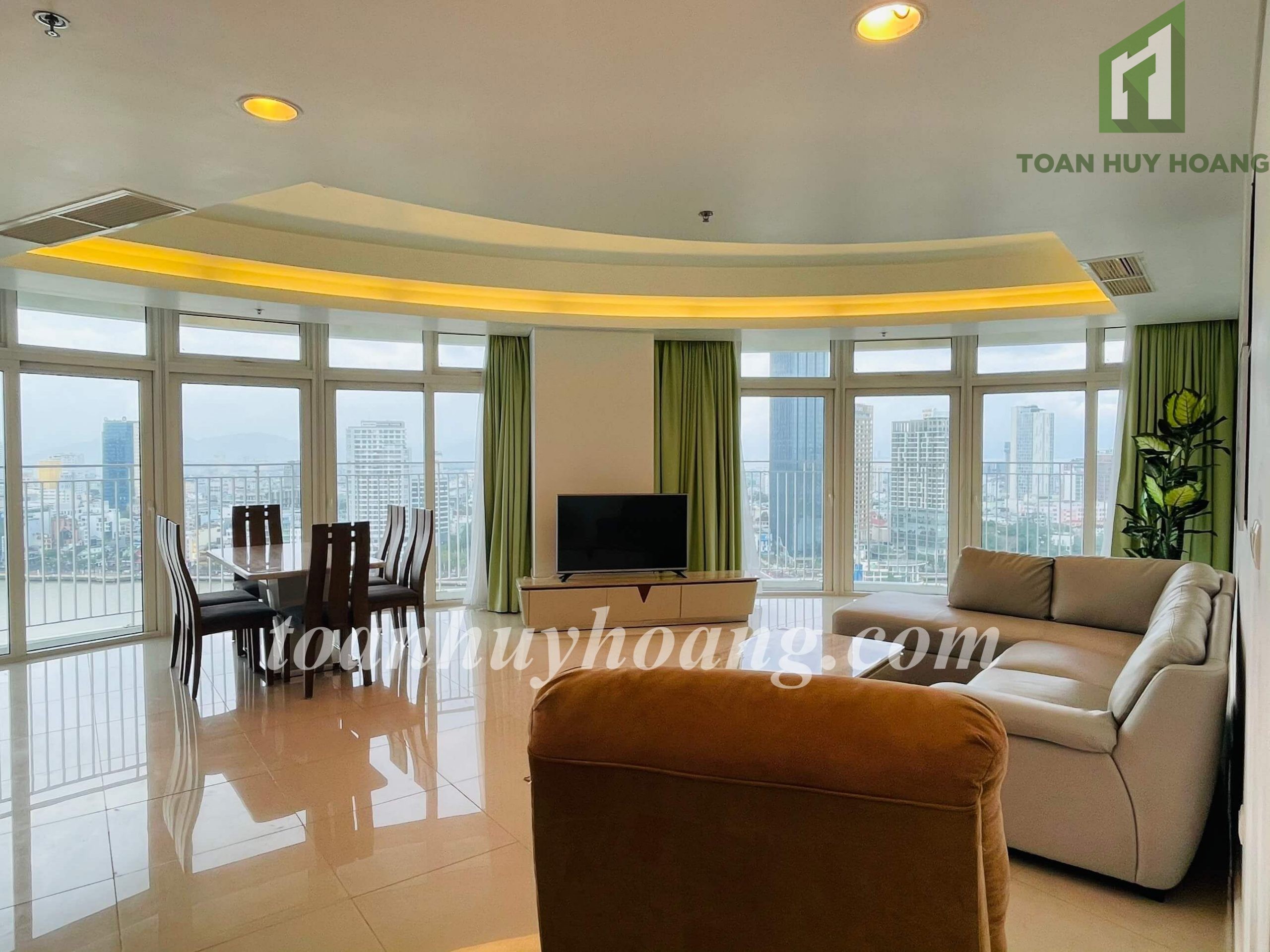 Waterfront Venue 3 bed apartment