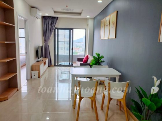 Beautiful River Front 2 bed Apartment at Monarchy For Rent