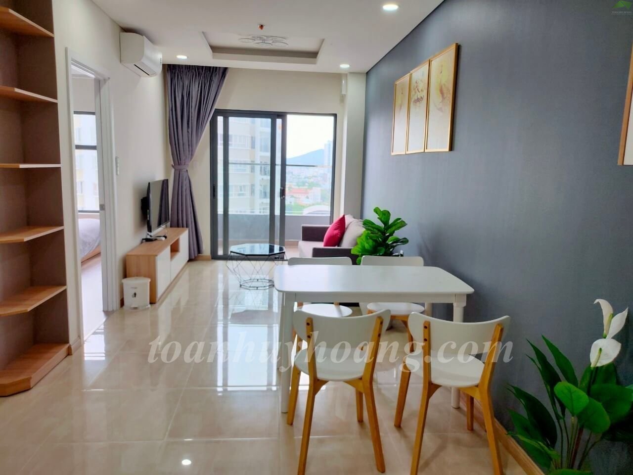 Beautiful River Front 2 bed Apartment at Monarchy For Rent