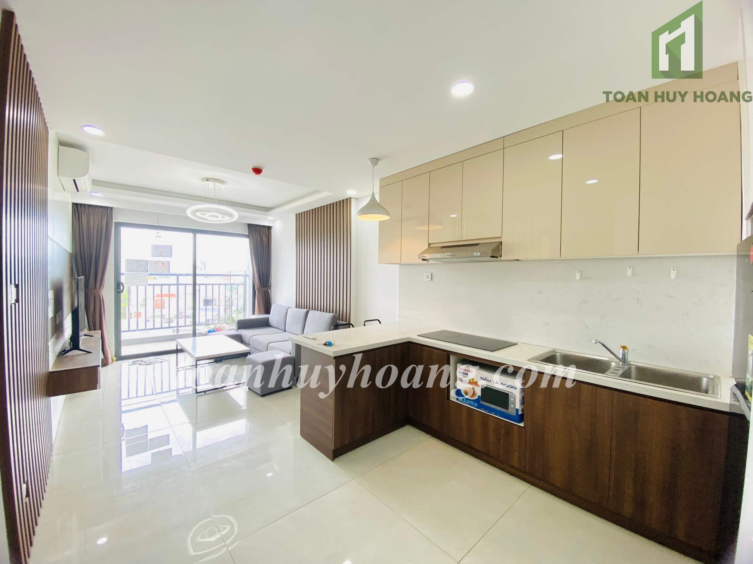 Ultra Natural light flooded in 1 bedroom rental Apartment at The Summit Son Tra