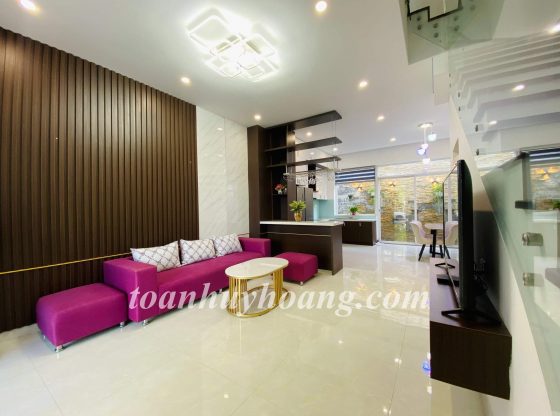 Beautiful Four Bedroom House in Phu Gia Compound For Rent